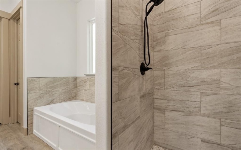 30 Rainbow Drive, Star Harbor, TX 75148, 4 Habitaciones Habitaciones , ,2 BañosBaños,Residential,En Venta,30 Rainbow Drive,0,21200222