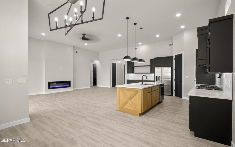 601 Curleaf Court, Horizon City, TX 79928, 4 Habitaciones Habitaciones , ,3 BañosBaños,Residential,En Venta,601 Curleaf Court,0,939619