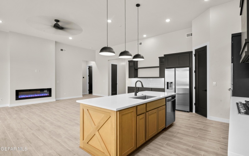 601 Curleaf Court, Horizon City, TX 79928, 4 Habitaciones Habitaciones , ,3 BañosBaños,Residential,En Venta,601 Curleaf Court,0,939619