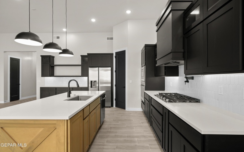 601 Curleaf Court, Horizon City, TX 79928, 4 Habitaciones Habitaciones , ,3 BañosBaños,Residential,En Venta,601 Curleaf Court,0,939619