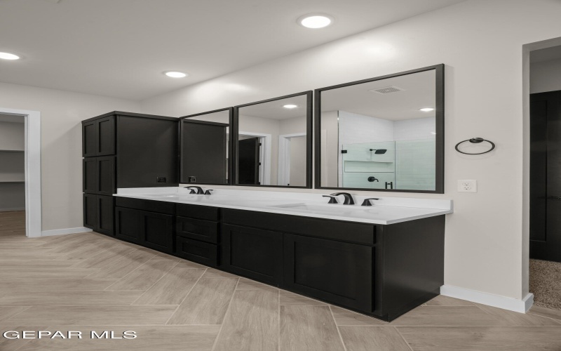 601 Curleaf Court, Horizon City, TX 79928, 4 Habitaciones Habitaciones , ,3 BañosBaños,Residential,En Venta,601 Curleaf Court,0,939619