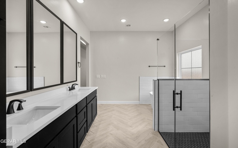 601 Curleaf Court, Horizon City, TX 79928, 4 Habitaciones Habitaciones , ,3 BañosBaños,Residential,En Venta,601 Curleaf Court,0,939619