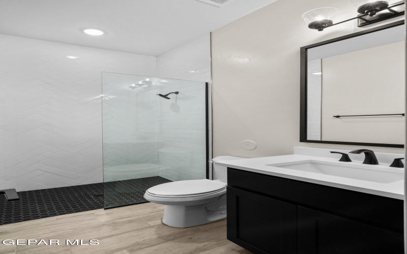 601 Curleaf Court, Horizon City, TX 79928, 4 Habitaciones Habitaciones , ,3 BañosBaños,Residential,En Venta,601 Curleaf Court,0,939619