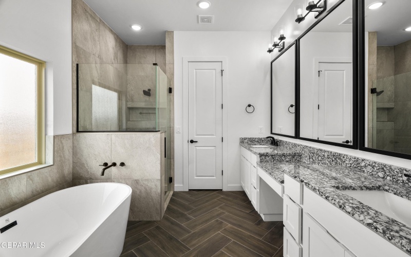 600 Curleaf Court, Horizon City, TX 79928, 4 Bedrooms Bedrooms, ,3 BathroomsBathrooms,Residential,For Sale,600 Curleaf Court,0,939628