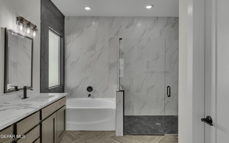 1404 HARLAN POINT Place, El Paso, TX 79928, 4 Habitaciones Habitaciones , ,2 BañosBaños,Residential,En Venta,1404 HARLAN POINT Place,0,939630