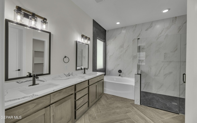 1404 HARLAN POINT Place, El Paso, TX 79928, 4 Habitaciones Habitaciones , ,2 BañosBaños,Residential,En Venta,1404 HARLAN POINT Place,0,939630