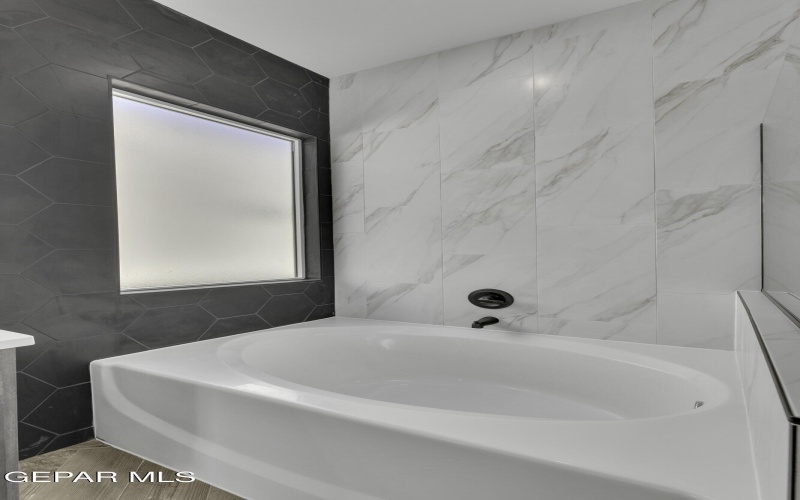 1404 HARLAN POINT Place, El Paso, TX 79928, 4 Habitaciones Habitaciones , ,2 BañosBaños,Residential,En Venta,1404 HARLAN POINT Place,0,939630