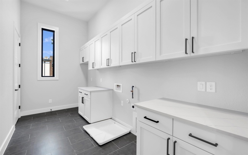 525 Lake Street, Kingsland, TX 78639, 6 Bedrooms Bedrooms, ,7 BathroomsBathrooms,Residential,For Sale,525 Lake Street,0,176841