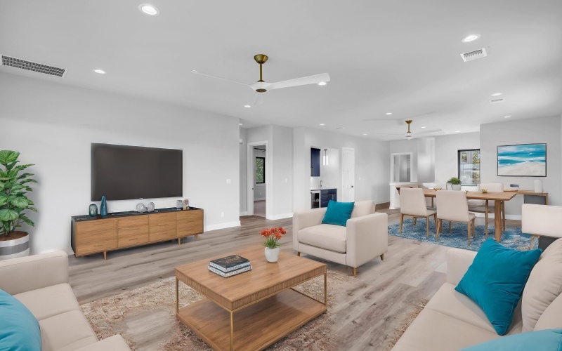 525 Lake Street, Kingsland, TX 78639, 6 Bedrooms Bedrooms, ,7 BathroomsBathrooms,Residential,For Sale,525 Lake Street,0,176841