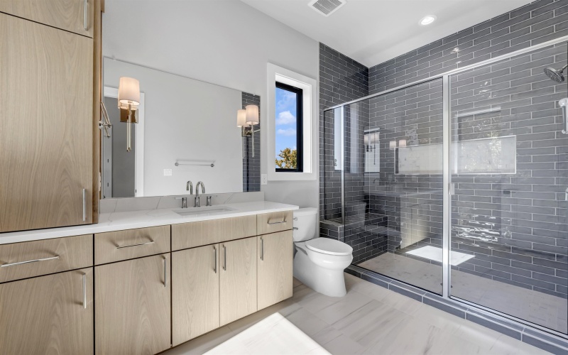 525 Lake Street, Kingsland, TX 78639, 6 Bedrooms Bedrooms, ,7 BathroomsBathrooms,Residential,For Sale,525 Lake Street,0,176841