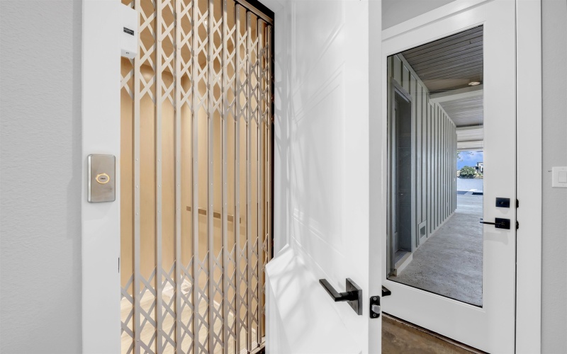 525 Lake Street, Kingsland, TX 78639, 6 Bedrooms Bedrooms, ,7 BathroomsBathrooms,Residential,For Sale,525 Lake Street,0,176841