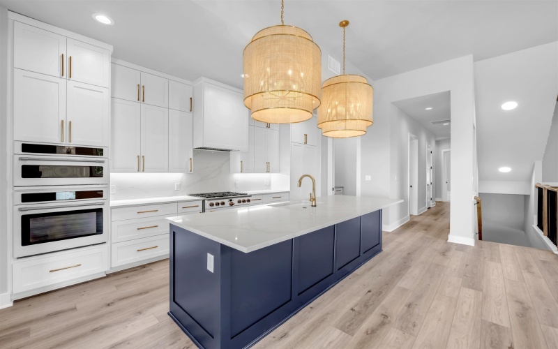 525 Lake Street, Kingsland, TX 78639, 6 Bedrooms Bedrooms, ,7 BathroomsBathrooms,Residential,For Sale,525 Lake Street,0,176841