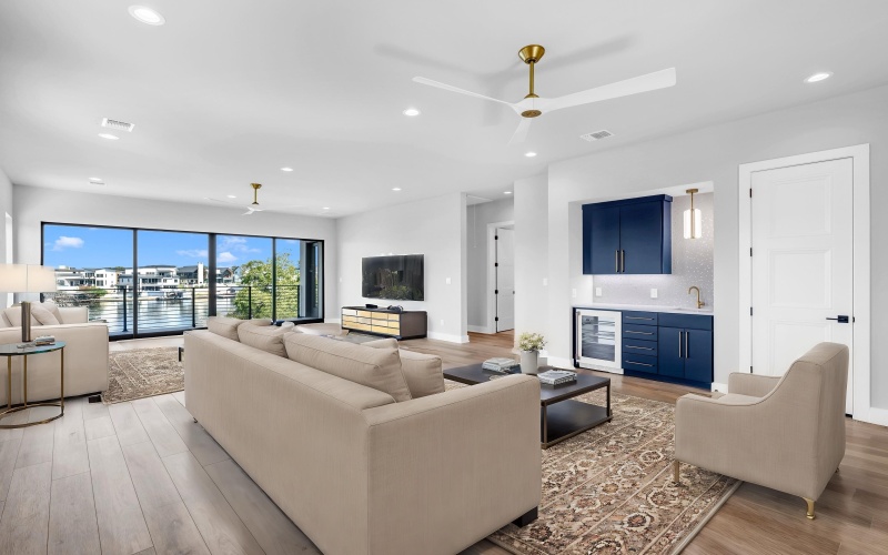 525 Lake Street, Kingsland, TX 78639, 6 Bedrooms Bedrooms, ,7 BathroomsBathrooms,Residential,For Sale,525 Lake Street,0,176841