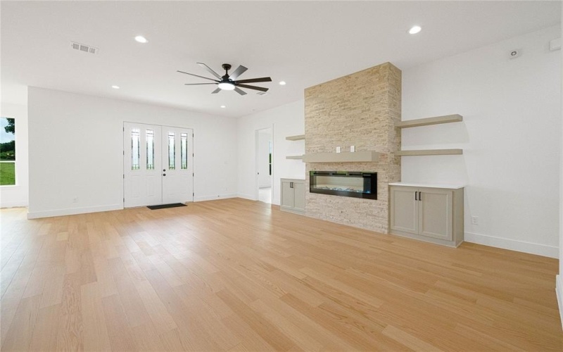 101 Crepe Myrtle, Corsicana, TX 75109, 5 Habitaciones Habitaciones , ,5 BañosBaños,Residential,En Venta,101 Crepe Myrtle,0,21200429