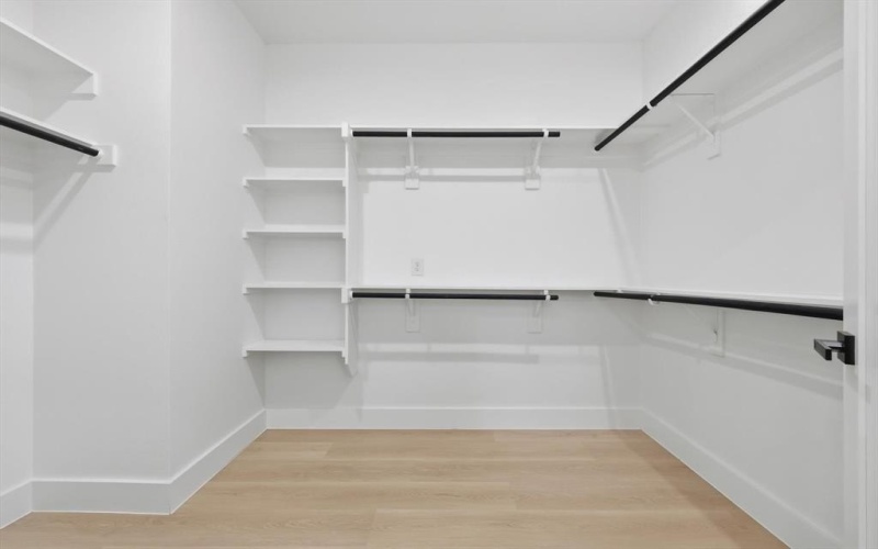 2530 Lowery Street, Dallas, TX 75215, 4 Habitaciones Habitaciones , ,2 BañosBaños,Residential,En Venta,2530 Lowery Street,0,21200473