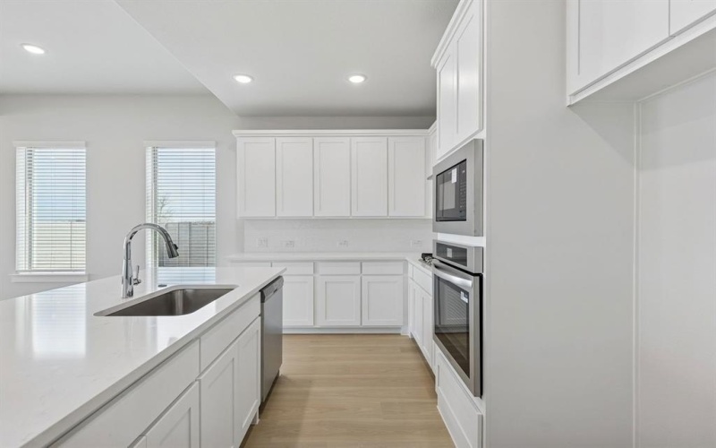 4633 Sandburg Street, McKinney, TX 75071, 4 Habitaciones Habitaciones , ,3 BañosBaños,Residential,En Venta,4633 Sandburg Street,0,21200484