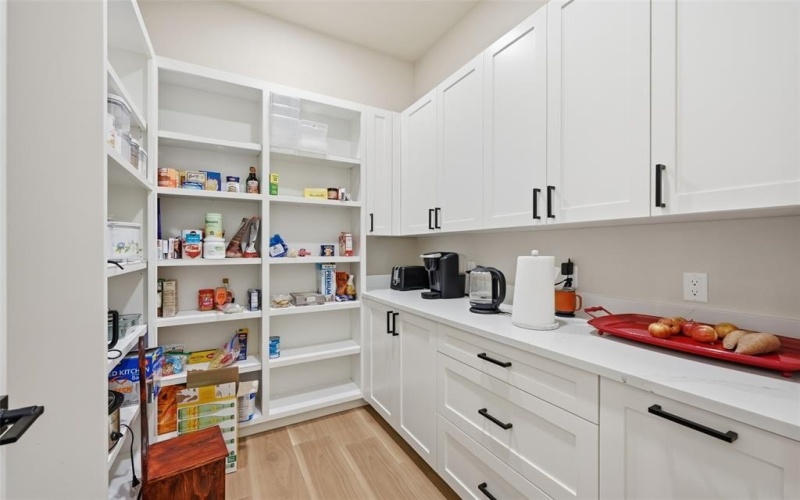 860 County Road 208, Gainesville, TX 76240, 4 Bedrooms Bedrooms, ,3 BathroomsBathrooms,Residential,For Sale,860 County Road 208,0,21200639