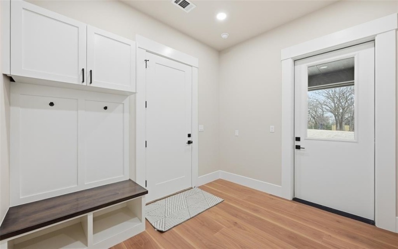 860 County Road 208, Gainesville, TX 76240, 4 Bedrooms Bedrooms, ,3 BathroomsBathrooms,Residential,For Sale,860 County Road 208,0,21200639