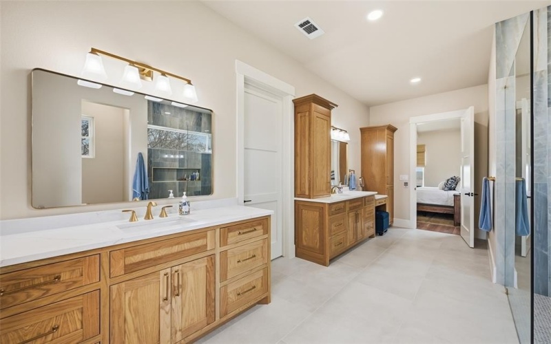 860 County Road 208, Gainesville, TX 76240, 4 Bedrooms Bedrooms, ,3 BathroomsBathrooms,Residential,For Sale,860 County Road 208,0,21200639