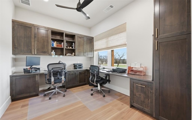 860 County Road 208, Gainesville, TX 76240, 4 Bedrooms Bedrooms, ,3 BathroomsBathrooms,Residential,For Sale,860 County Road 208,0,21200639