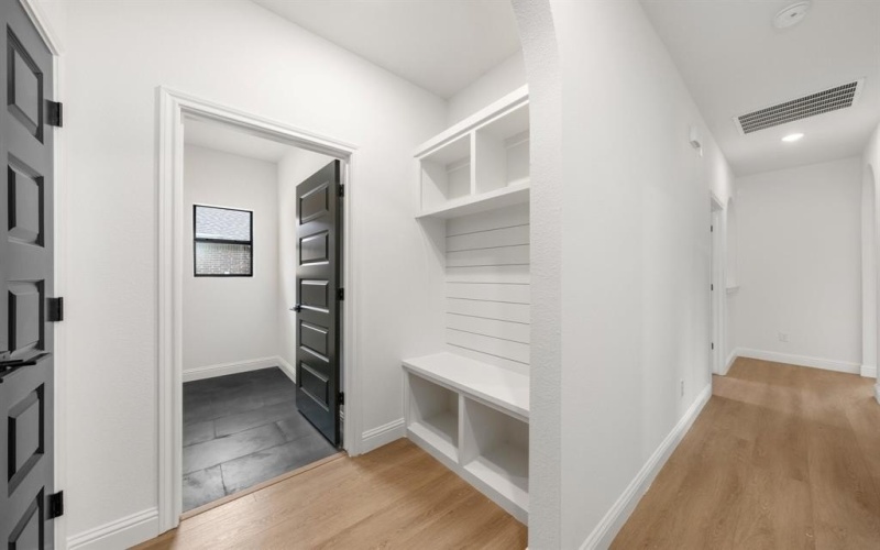 598 E Woodell Drive, Glenn Heights, TX 75154, 4 Bedrooms Bedrooms, ,3 BathroomsBathrooms,Residential,For Sale,598 E Woodell Drive,0,21200653