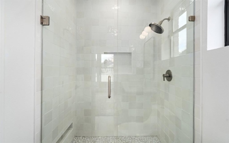 598 E Woodell Drive, Glenn Heights, TX 75154, 4 Bedrooms Bedrooms, ,3 BathroomsBathrooms,Residential,For Sale,598 E Woodell Drive,0,21200653