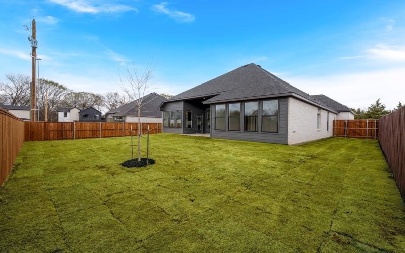 598 E Woodell Drive, Glenn Heights, TX 75154, 4 Bedrooms Bedrooms, ,3 BathroomsBathrooms,Residential,For Sale,598 E Woodell Drive,0,21200653