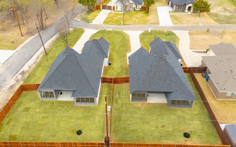 598 E Woodell Drive, Glenn Heights, TX 75154, 4 Bedrooms Bedrooms, ,3 BathroomsBathrooms,Residential,For Sale,598 E Woodell Drive,0,21200653