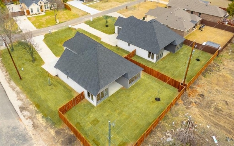 598 E Woodell Drive, Glenn Heights, TX 75154, 4 Bedrooms Bedrooms, ,3 BathroomsBathrooms,Residential,For Sale,598 E Woodell Drive,0,21200653