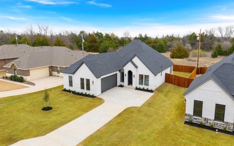 598 E Woodell Drive, Glenn Heights, TX 75154, 4 Bedrooms Bedrooms, ,3 BathroomsBathrooms,Residential,For Sale,598 E Woodell Drive,0,21200653