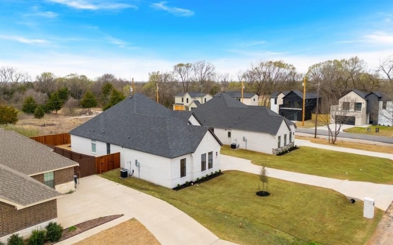 598 E Woodell Drive, Glenn Heights, TX 75154, 4 Bedrooms Bedrooms, ,3 BathroomsBathrooms,Residential,For Sale,598 E Woodell Drive,0,21200653