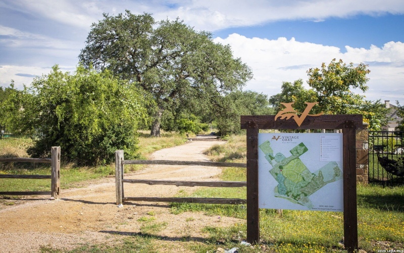 1228 Salt Lick, New Braunfels, TX 78132, 6 Habitaciones Habitaciones , ,5 BañosBaños,Residential,En Venta,1228 Salt Lick,0,1943852