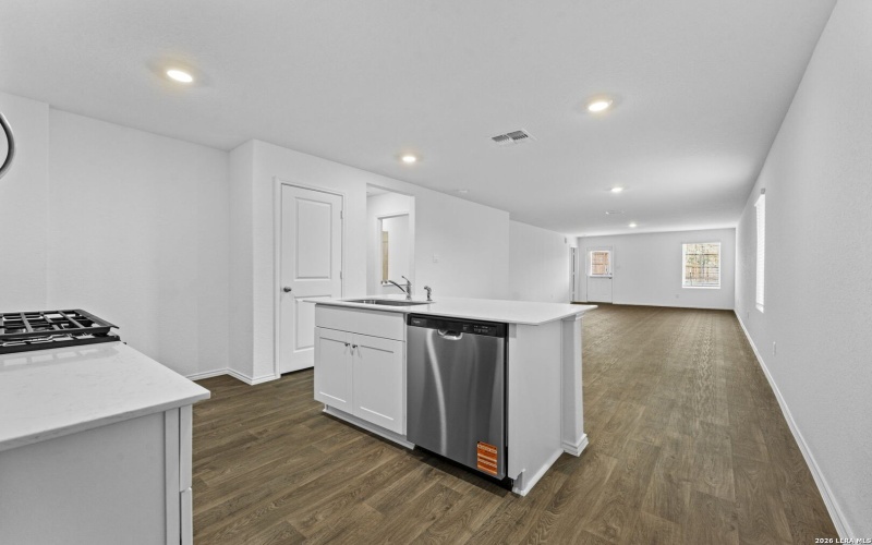 5862 Cosmic Crisp, San Antonio, TX 78252, 3 Habitaciones Habitaciones , ,2 BañosBaños,Residential,En Venta,5862 Cosmic Crisp,0,1946884