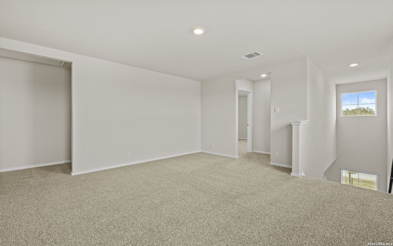 196 Western Gull Dr, San Antonio, TX 78253, 5 Bedrooms Bedrooms, ,3 BathroomsBathrooms,Residential,For Sale,196 Western Gull Dr,0,1946994