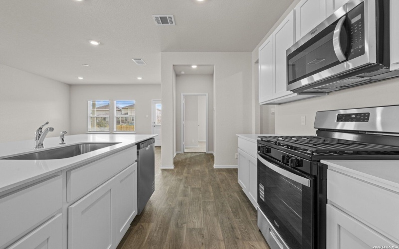 196 Western Gull Dr, San Antonio, TX 78253, 5 Bedrooms Bedrooms, ,3 BathroomsBathrooms,Residential,For Sale,196 Western Gull Dr,0,1946994