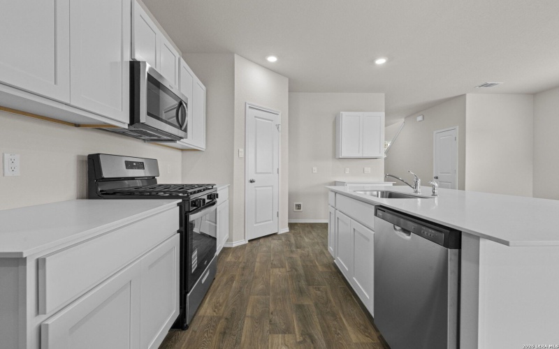 196 Western Gull Dr, San Antonio, TX 78253, 5 Bedrooms Bedrooms, ,3 BathroomsBathrooms,Residential,For Sale,196 Western Gull Dr,0,1946994