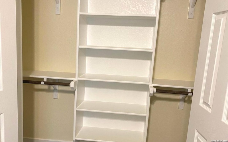 723 S San Bernardo Ave, San Antonio, TX 78237, 3 Habitaciones Habitaciones , ,2 BañosBaños,Residential,En Venta,723 S San Bernardo Ave,0,1947059