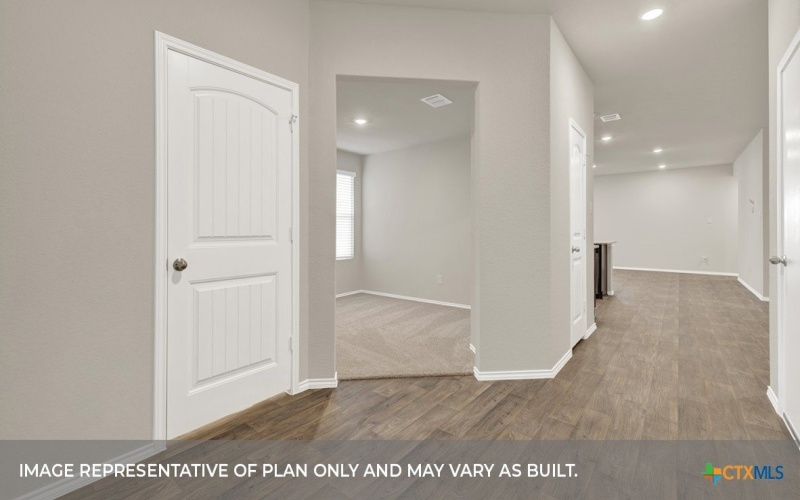 305 COTTONMOUTH Lane, Seguin, TX 78155, 3 Habitaciones Habitaciones , ,2 BañosBaños,Residential,En Venta,305 COTTONMOUTH Lane,0,606559