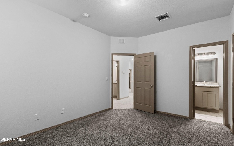 13869 Summer Hail Avenue, El Paso, TX 79928, 4 Habitaciones Habitaciones , ,3 BañosBaños,Residential,En Venta,13869 Summer Hail Avenue,0,939648