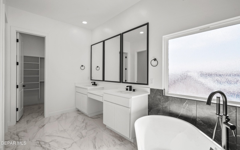 14421 Dune Flower Parkway, Horizon City, TX 79928, 4 Habitaciones Habitaciones , ,3 BañosBaños,Residential,En Venta,14421 Dune Flower Parkway,0,939649