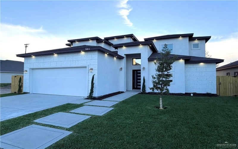 306 N 30th Street, Hidalgo, TX 78557, 4 Bedrooms Bedrooms, ,3 BathroomsBathrooms,Residential,For Sale,306 N 30th Street,0,497676