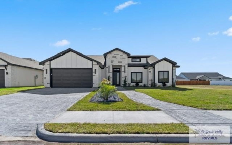 9825 HEIGHTS N, HARLINGEN, TX 78552, 4 Habitaciones Habitaciones , ,3 BañosBaños,Residential,En Venta,9825 HEIGHTS N,0,29769422
