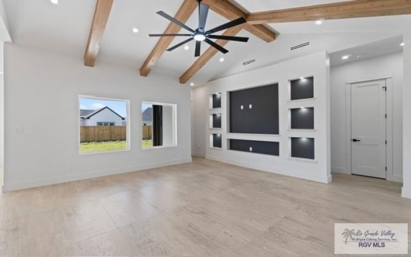 9825 HEIGHTS N, HARLINGEN, TX 78552, 4 Habitaciones Habitaciones , ,3 BañosBaños,Residential,En Venta,9825 HEIGHTS N,0,29769422