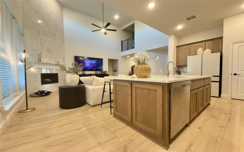 216 Comanche Trail, Alvarado, TX 76009, 5 Habitaciones Habitaciones , ,5 BañosBaños,Residential,En Venta,216 Comanche Trail,0,21199768