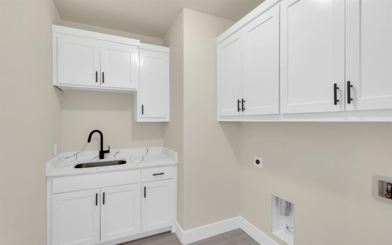 530 E Lamar Street, Palmer, TX 75152, 4 Habitaciones Habitaciones , ,2 BañosBaños,Residential,En Venta,530 E Lamar Street,0,21200409