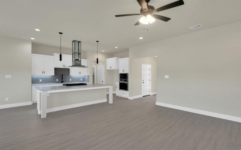 530 E Lamar Street, Palmer, TX 75152, 4 Habitaciones Habitaciones , ,2 BañosBaños,Residential,En Venta,530 E Lamar Street,0,21200409