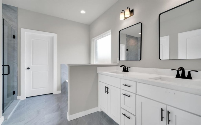 340 E Marshall Court, Palmer, TX 75152, 4 Habitaciones Habitaciones , ,2 BañosBaños,Residential,En Venta,340 E Marshall Court,0,21200904