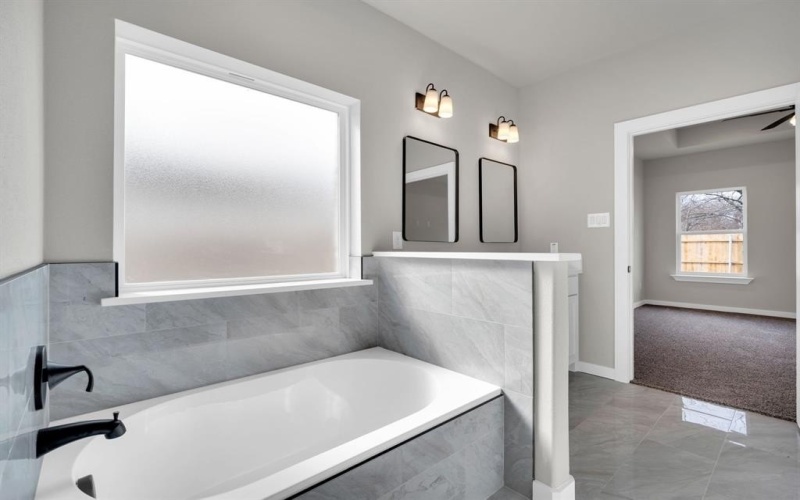 340 E Marshall Court, Palmer, TX 75152, 4 Habitaciones Habitaciones , ,2 BañosBaños,Residential,En Venta,340 E Marshall Court,0,21200904