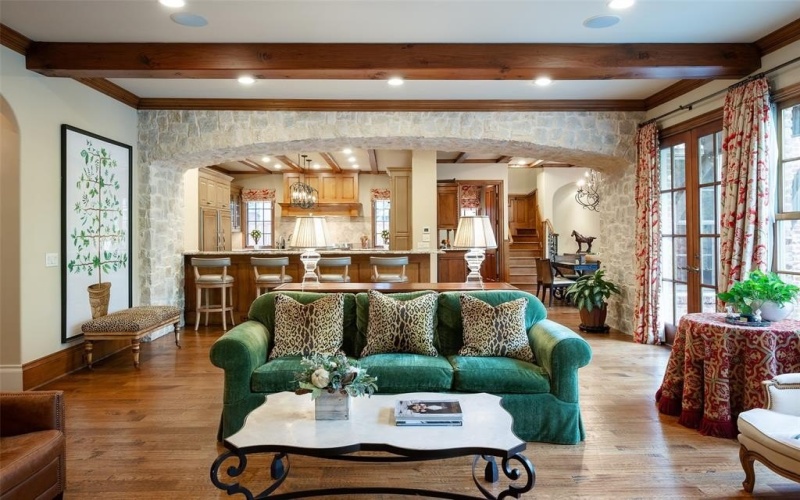 3518 Caruth Boulevard, University Park, TX 75225, 5 Bedrooms Bedrooms, ,6 BathroomsBathrooms,Residential,For Sale,3518 Caruth Boulevard,0,21200905