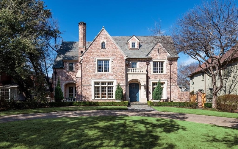 3518 Caruth Boulevard, University Park, TX 75225, 5 Bedrooms Bedrooms, ,6 BathroomsBathrooms,Residential,For Sale,3518 Caruth Boulevard,0,21200905